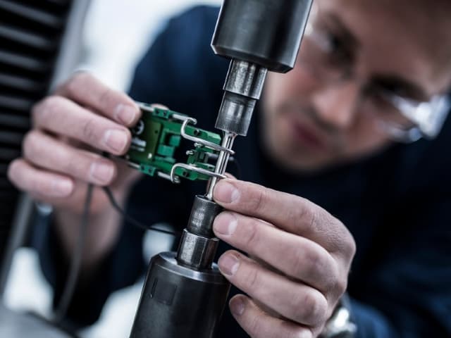 ASTM e606  Low Cycle Fatigue LCF test